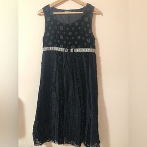 High waistline black velvet dress